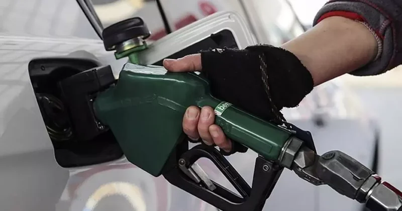 Depoları doldurun! Gece yarışı akaryakıta okkalı zam geliyor