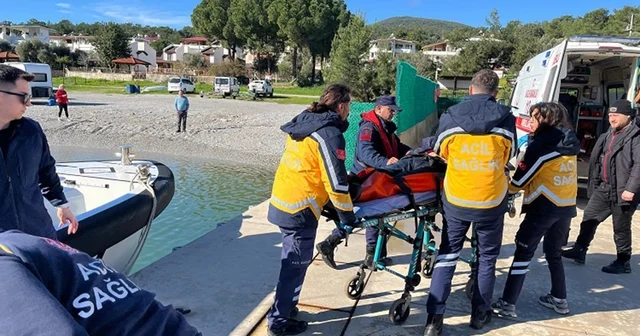 Balıkçı teknesinde rahatsızlanan vatandaşa tıbbi tahliye Muğla Haberleri