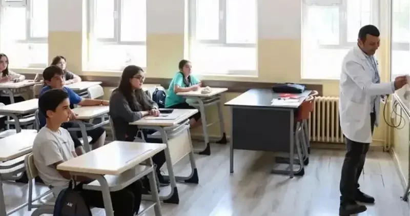 10 BİN ÖĞRETMEN ATAMASINDA SON DURUM: 10 bin öğretmen ataması ne zaman yapılacak, atama takvimi belli oldu mu? Son Dakika Haberleri