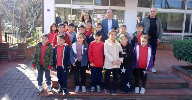 Kuyucak Belediye Başkanı Doğanca, öğrencileri belediyede ağırladı Aydın Haberleri