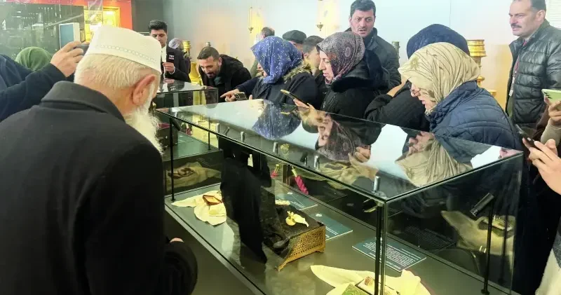 Kutsal emanetler Erzurum’da baş tacı edildi Kültür Sanat Haberleri