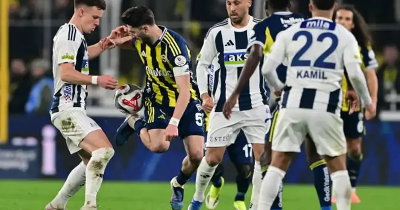 Fenerbahçe kabusu yaşadı! 10 kişi Kasımpaşa 90+11 de puanı kaptı