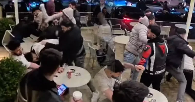 Yer: Maltepe! Tekme ve yumruklar havada uçuştu, kafe savaş alanına döndü