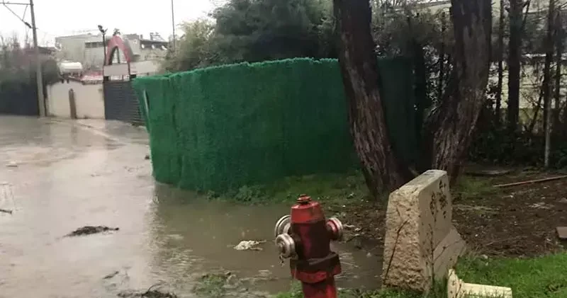İZSU Atık Su Pompa İstasyonu ndan taşan kanalizasyon suları Tahtalı Barajı na karışıyo