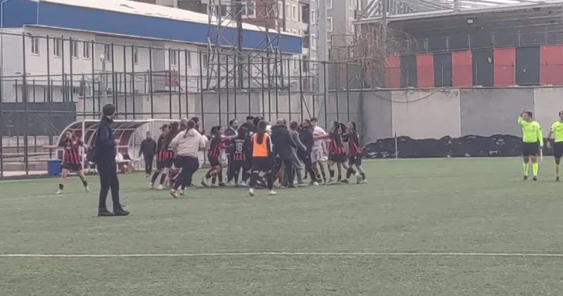 Son dakika: Vangücü SK ile Siverek Kadın SK maçının ardından arbede yaşandı
