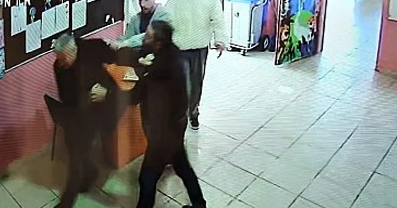 Bitlis te okul müdürüne saldırı anı kameralara yansıdı Sözcü Gazetesi