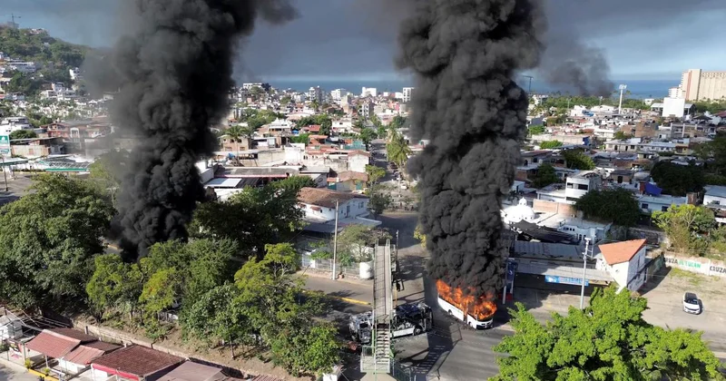 Örgüt elebaşı El Mencho öldürüldü, Meksika karıştı