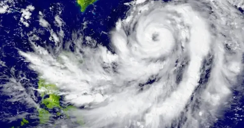 ABD de Bomba Siklon alarmı! 40 milyon kişiye uyarı! 5 binden fazla uçuş iptal