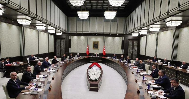 Kabine toplantısı başladı: İki bakan ilk kez masada