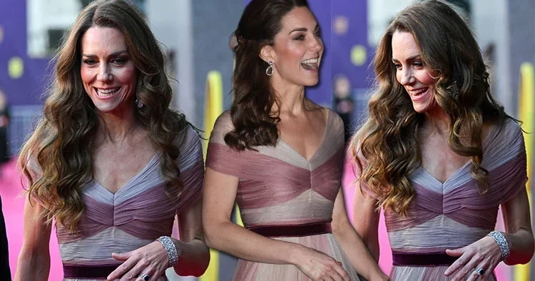 Tutumlu prenses yaptı yine yapacağını... Kaç yıllık eskilerini giyiyor, kimse gözünü ondan alamıyor