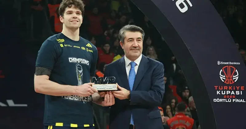 Tarık Biberovic Türkiye Kupası finaline double double la damga vurdu Fanatik Gazetesi Basketbol Haberleri Spor