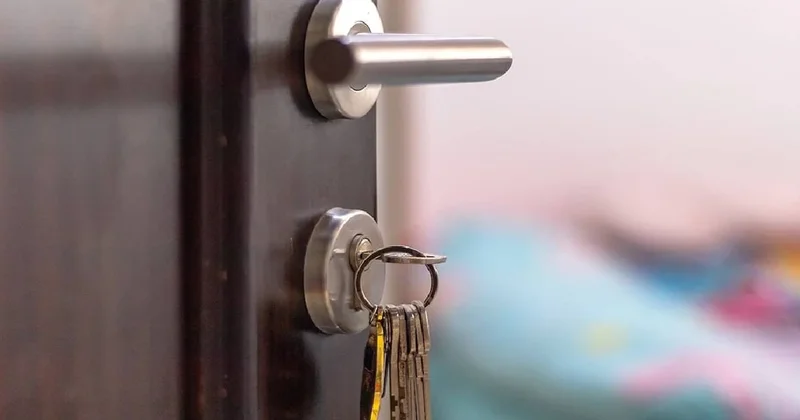 Evinde bu kapıdan olanlara acil uyarı yapıldı Sözcü Gazetesi