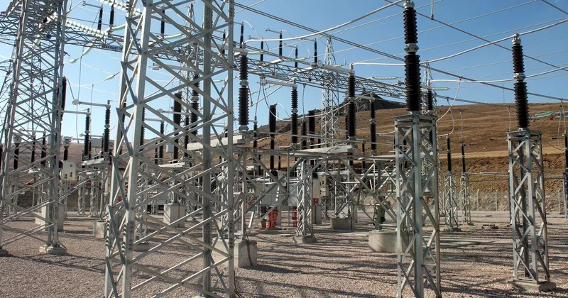 İran: Elektrik santrallerine saldırırlarsa İsrail ile ABD üslerine elektrik sağlayan santralleri hedef alacağız