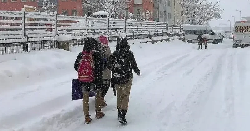 Hakkari haberleri: Eğitime kar engeli, okullar tatil edildi Hakkâri Haberleri