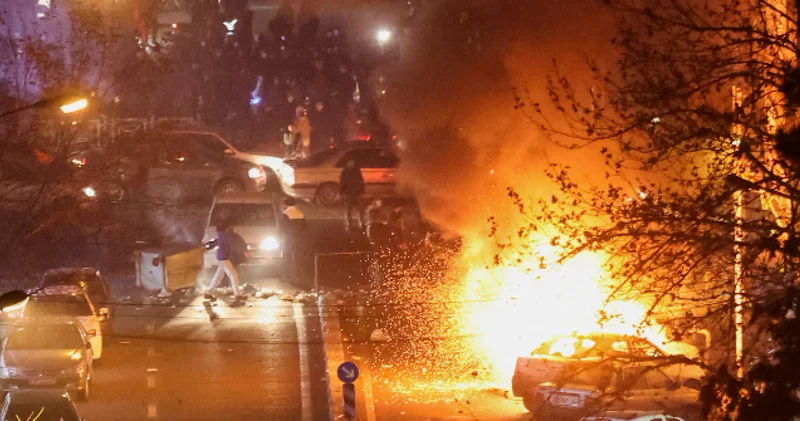 İran yönetiminden halk ayaklanmasına dair açıklama: Protestoculara hoşgörü göstermeyeceğiz Dış Haberler