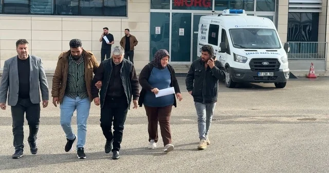 Antalya da bir konteynerde çıkan yangında ölen 6 kişinin cenazesi yakınlarına teslim edildi Antalya Haberleri