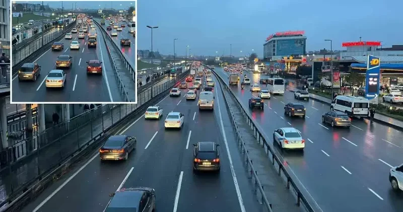 İstanbul’da bayram sonrası haftanın ilk günü sabah saatlerinde trafik yoğunluğu oluştu İstanbul Haberleri