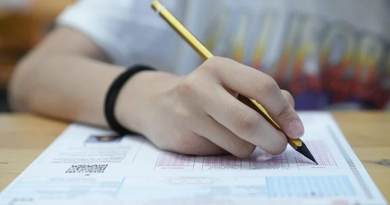 MEB: Merkezi sınav başvuruları 10 Nisan a kadar e Okul dan alınacak