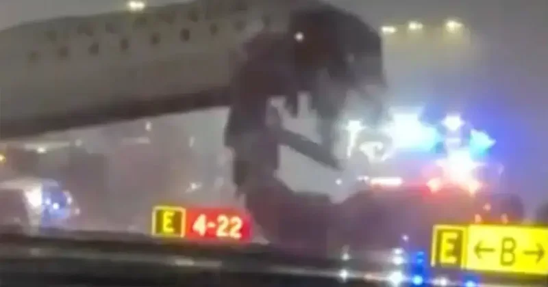 Air Canada Uçağı Havalimanında Kazaya Karıştı