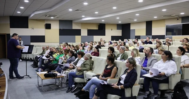 Büyükşehir in Türk Sanat Müziği Korosu nda yeni dönem kayıtları başladı Sakarya Haberleri