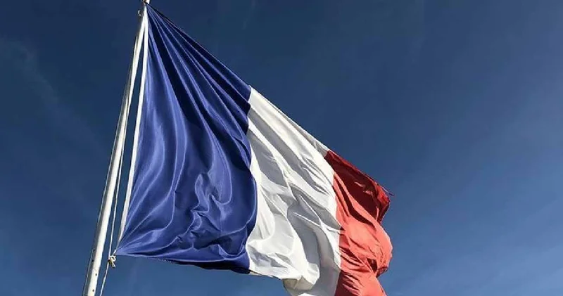 3 kişinin öldüğü Fransız yerel seçimlerinde sosyalist aday rüzgarı