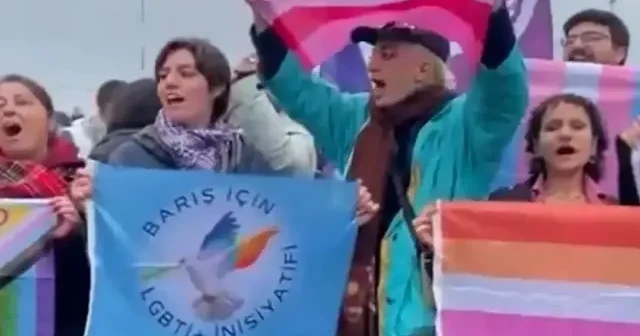LGBT li grup Nevruz etkinliğine katıldı: Değişik seslerle sloganlar attı VİDEO İZLE