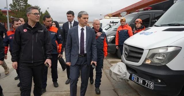 Vali Aktaş, AFAD ın çalışmaları hakkında bilgilendirildi Afyonkarahisar Haberleri