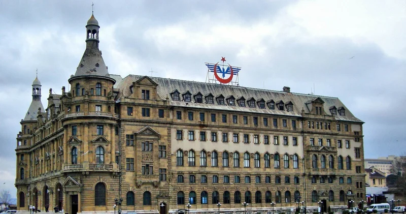 Haydarpaşa ve Sirkeci de dünyaca ünlü küratör devrede