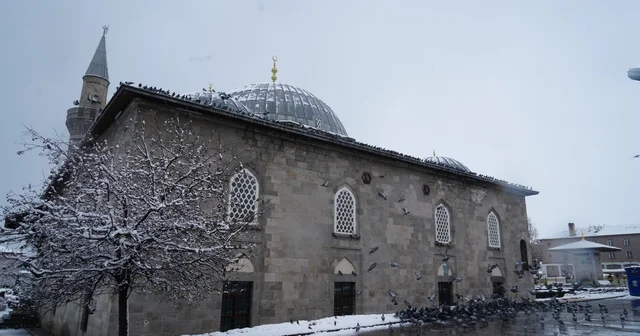 Yağmur, karla karışık yağmur ve yüksek kesimlerde kar yağışı var Erzurum Haberleri