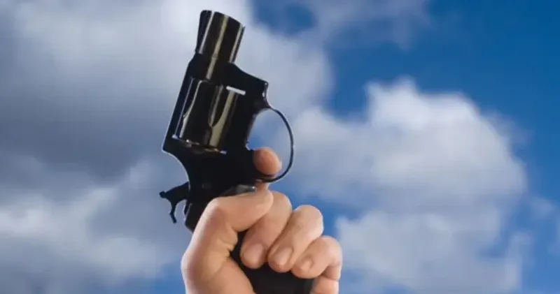 Kendi asker eğlencesinde silahla yaralandı Çorum Haberleri