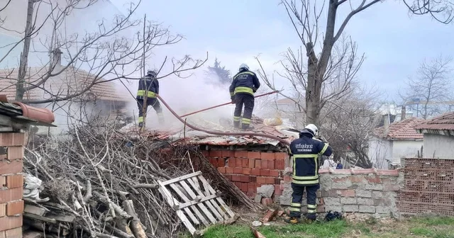 Bedensel engelli, evinde çıkan yangında yaralandı Tekirdağ Haberleri