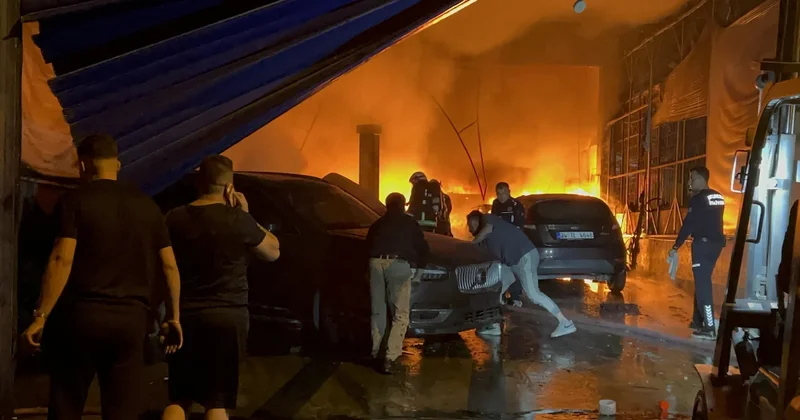 Tamire verdikleri araçlar kül oldu! Sahipleri şokta Sözcü Gazetesi