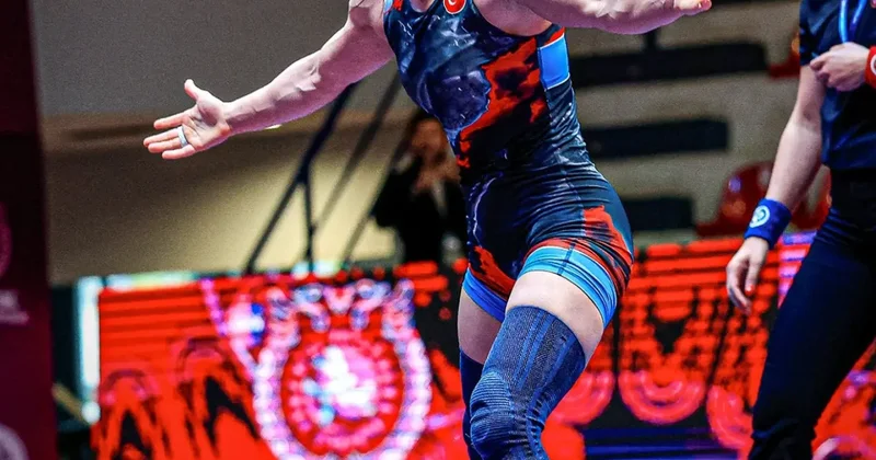 Evin Demirhan Yavuz dan gümüş madalya