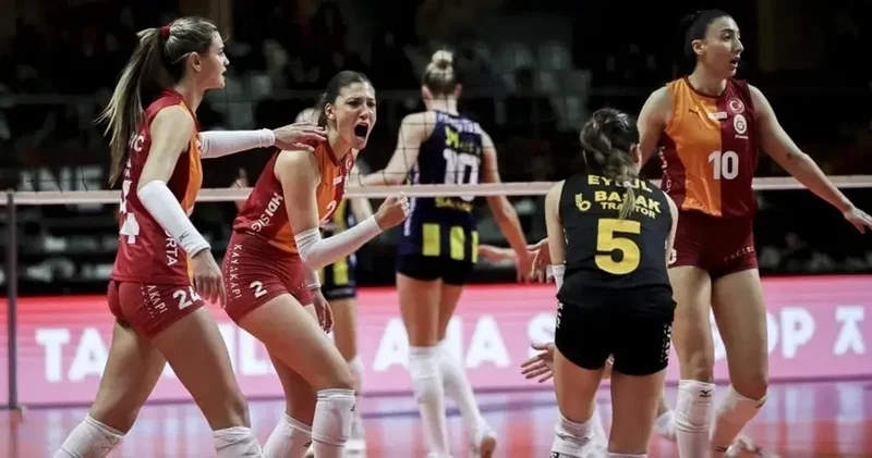 Galatasaray a sürpriz veda: Metin Oktay ı anarak gitti