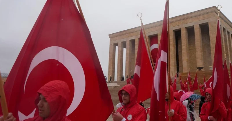 106 yıllık gurur! Devlet erkanı Anıtkabir i ziyaret etti