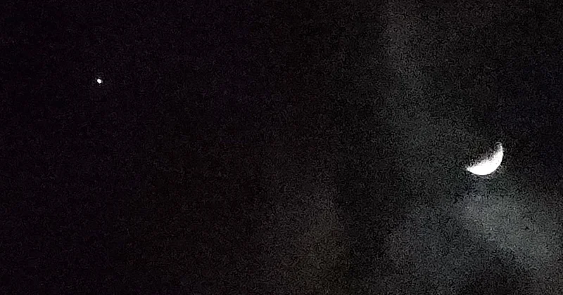 Van da Ay ve Jüpiter in Nadir Buluşması