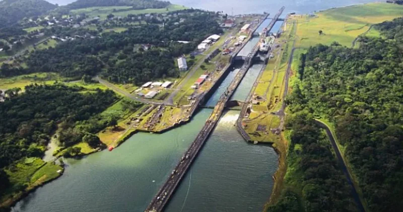 Hürmüz kapandı, o ülke taştı! Tek bir kanal milyarlarca dolar akıtıyor