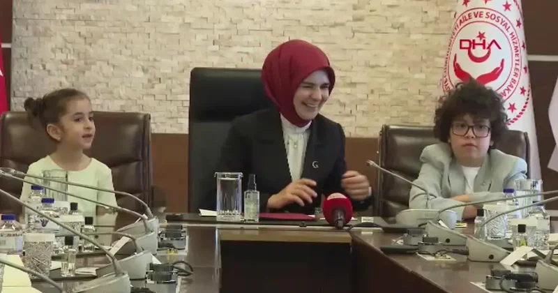 Bakan Göktaş, şehit ve gazi çocuklarıyla buluştu! Bizler sizler için çalışıyoruz