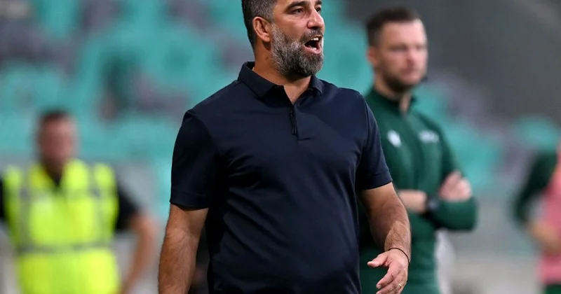 Arda Turan ın Shakhtar Donetsk i önüne geleni ezip geçiyor