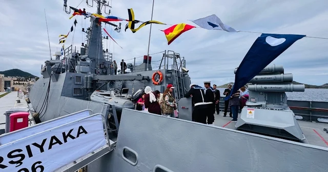 Bodrum da askeri gemi kapısını çocuklara açtı Muğla Haberleri