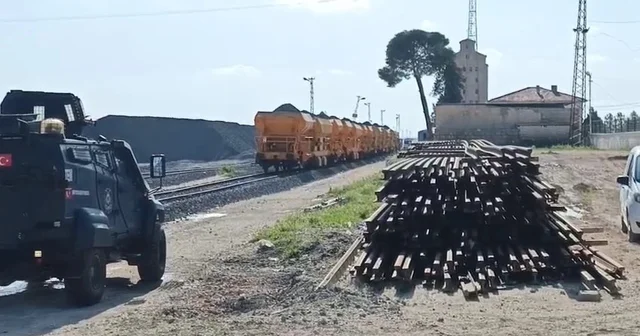 Yasaklı bölgede hayvan otlatırken mayına basıp ağır yaralandı Şanlıurfa Haberleri