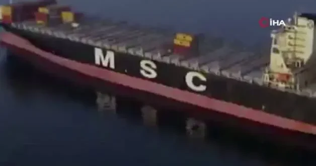 İran, Hürmüz Boğazı’nda 2 gemiye el koyduğu operasyonun görüntülerini yayınladı