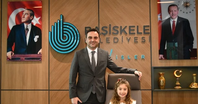 Başkanlık koltuğu 23 Nisan da öğrenciye emanet edildi Kocaeli Haberleri