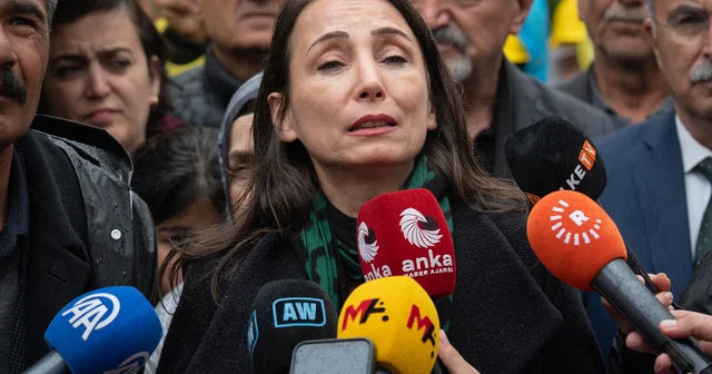 DEM Parti Eş Genel Başkanı Hatimoğulları, Ankara da eylem yapan maden işçilerini ziyaret etti Ankara Haberleri