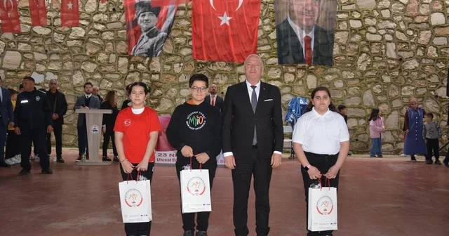 Babadağlı çocukların 23 Nisan coşkusu göz doldurdu Denizli Haberleri