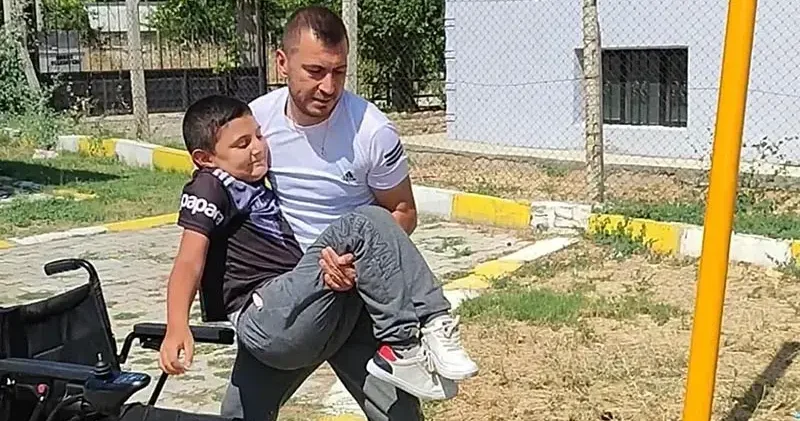 DMD li Ayaz: Baba, yürümeyi çok özledim