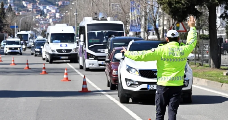 23 NİSAN KAPALI YOLLAR: 23 Nisan da İstanbul ve Ankara da trafiğe kapalı yol var mı, yok mu? Vatan caddesi trafiğe açık mı, kapalı mı? Ankara trafiğe kapalı yollar