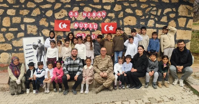 İpekyolu jandarmasından okullarda bayram mesaisi Van Haberleri