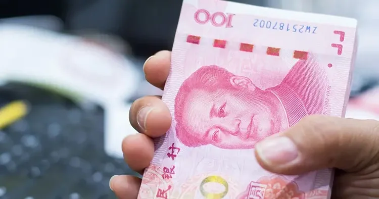 Çin yuanı ABD dolarını tahtından edecek mi? İngiliz medya devinden kritik analiz