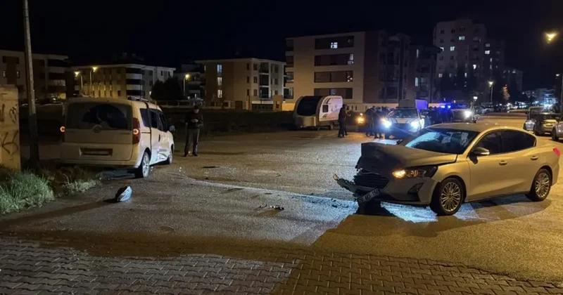 Alkollü sürücü ile 15 yaşındaki çocuğun kullandığı araç çarpıştı: 1 yaralı